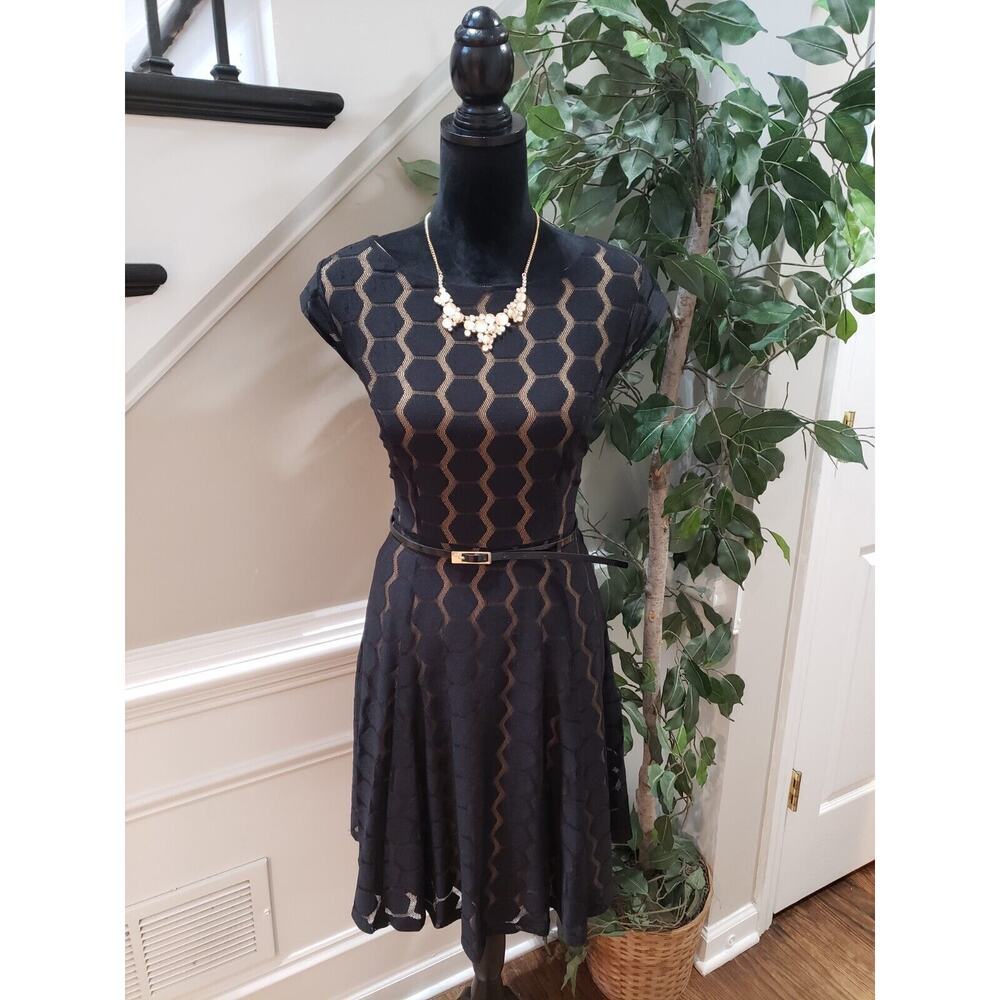 AUW Women's Black Belted Stretch Nylon Boat Neck Sleeveless Knee Length Dress 10